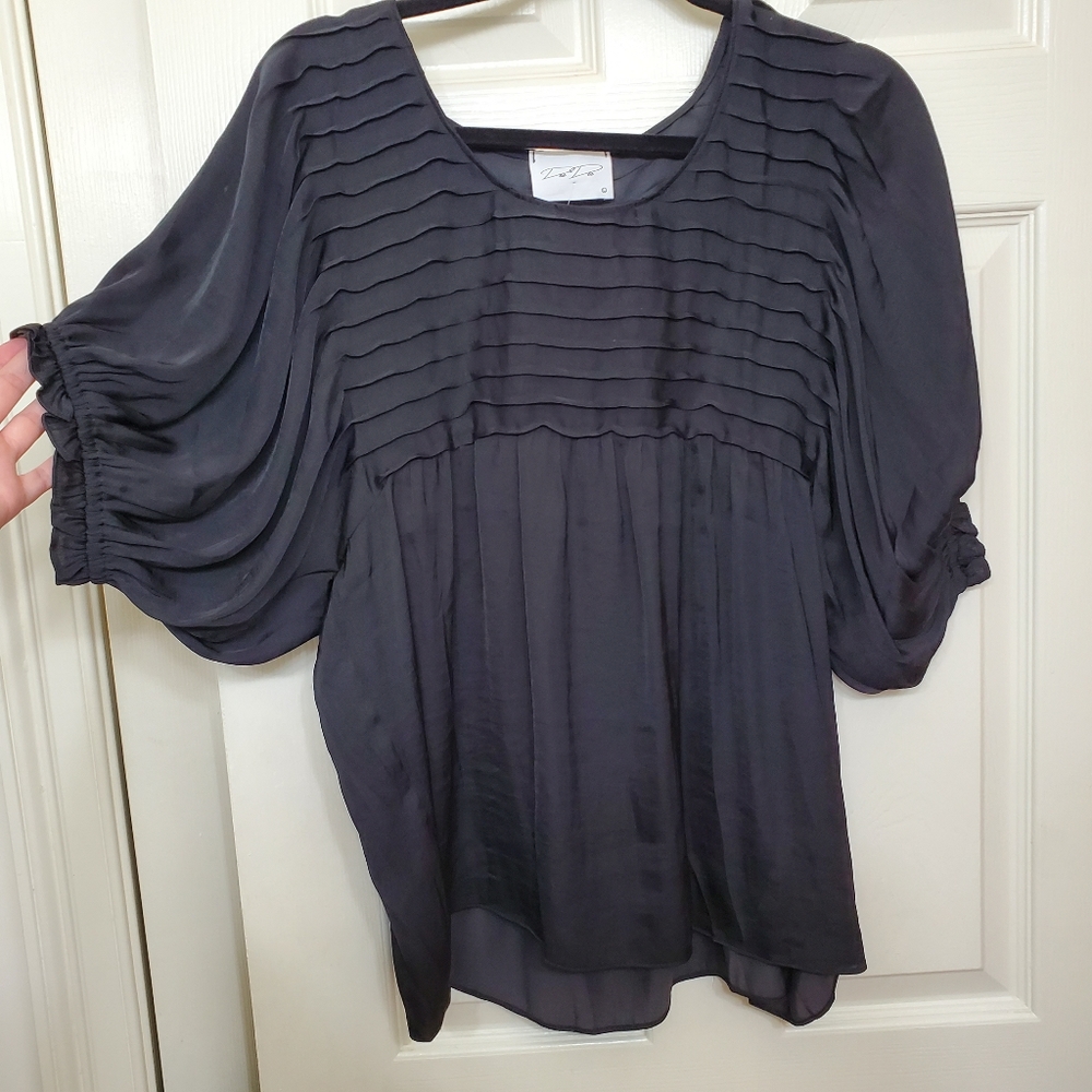 NWT DeeDee Black Pleated Shift Blouse